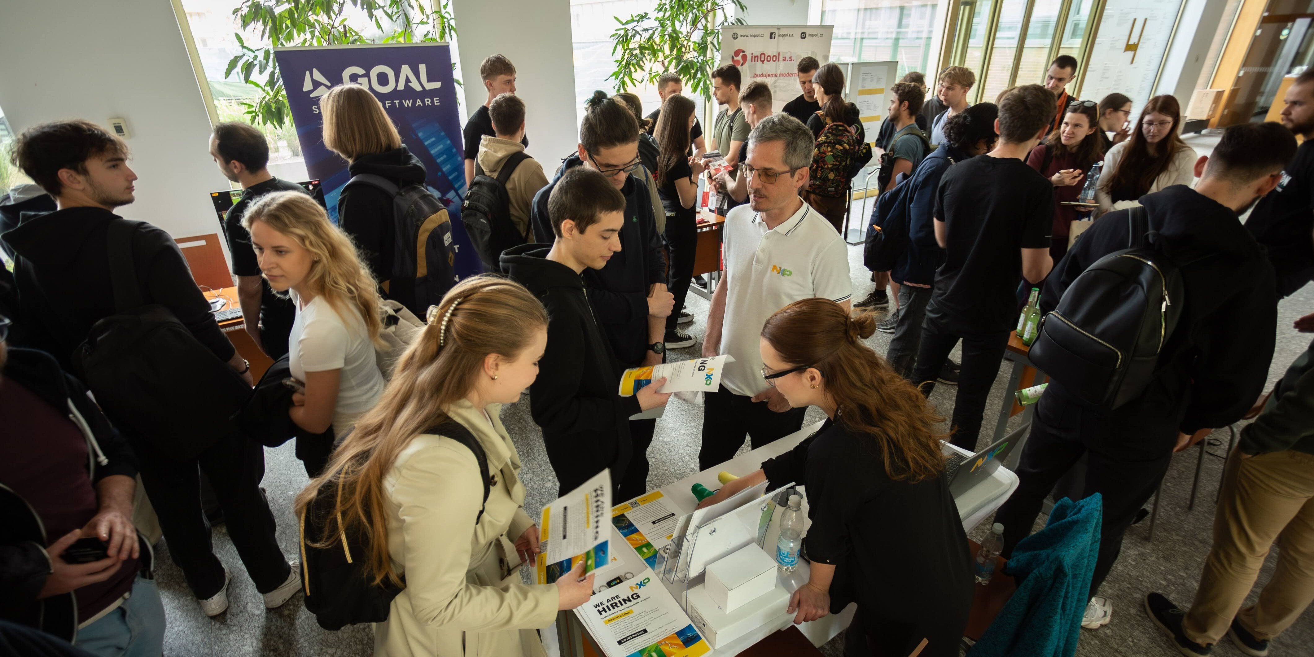 Networking, internships, theses. SPP Day connects students with companies